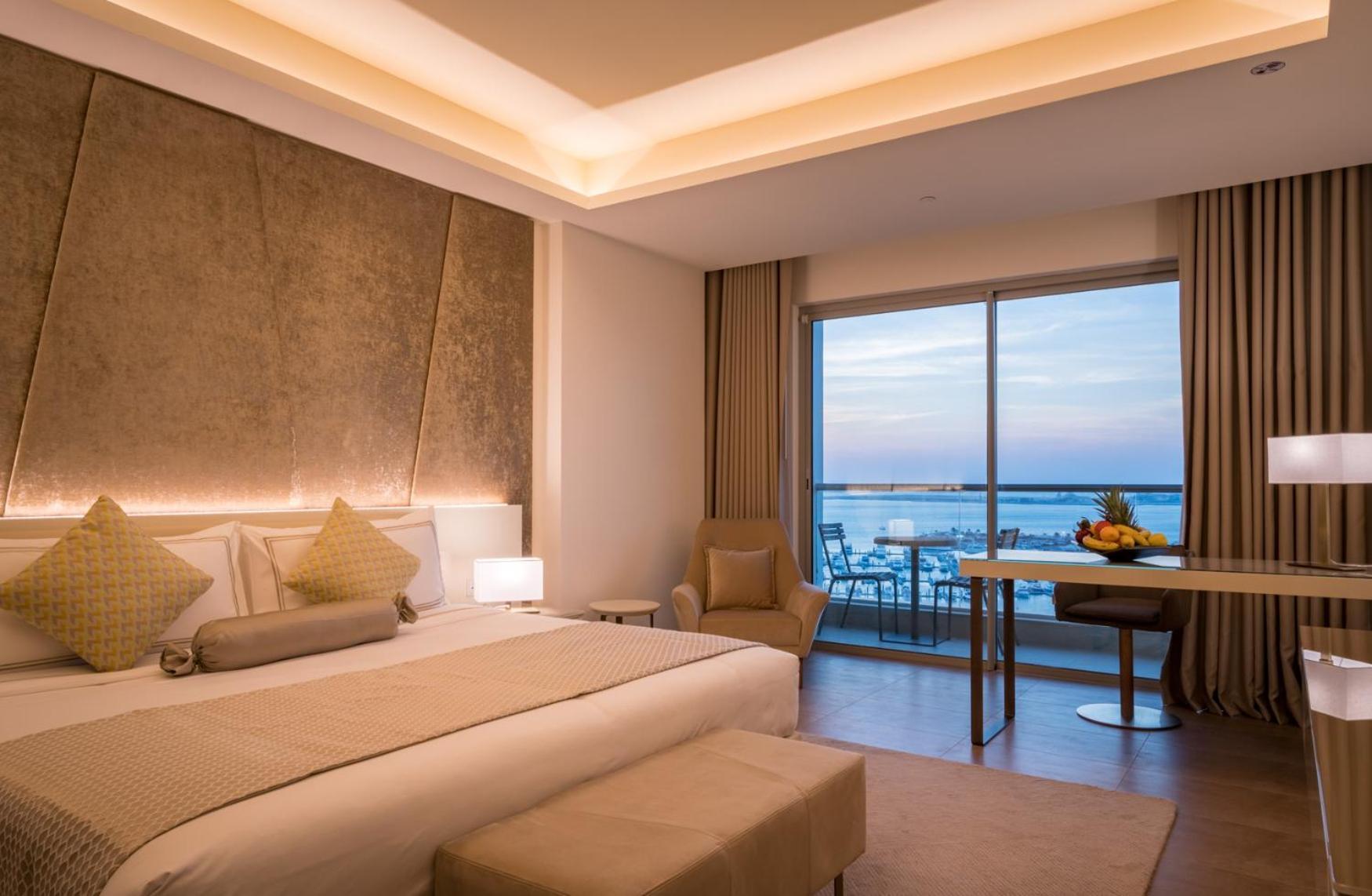 Premium Sea View King Room With Balcony