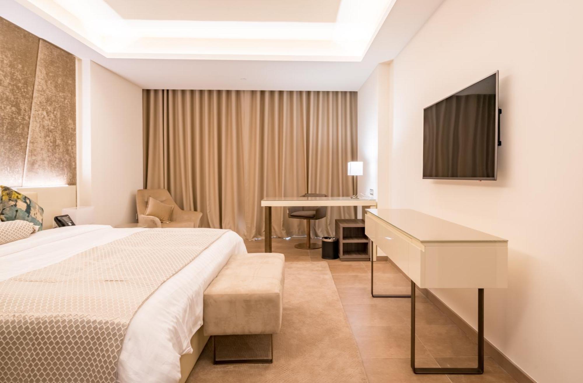 Deluxe Sea View King Room