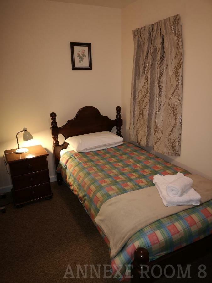 Single Room Ensuite Bathroom Annexe