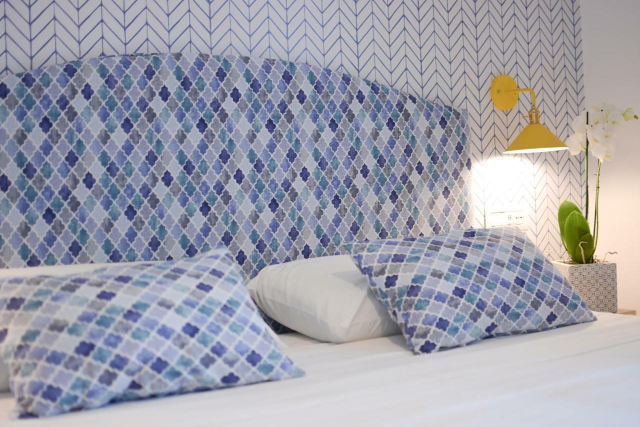 Deluxe Double Room with Balcony and Sea View