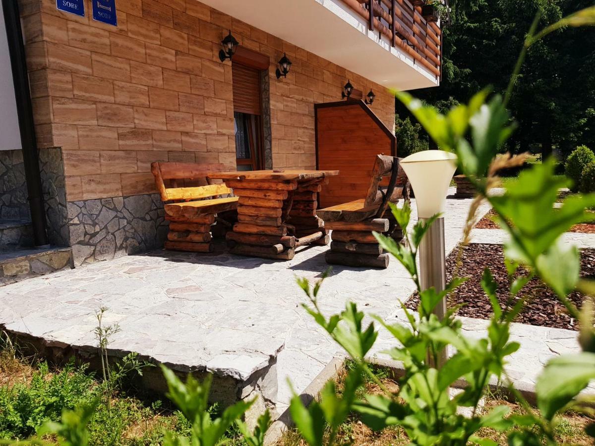 Dreibettzimmer mit Balkon