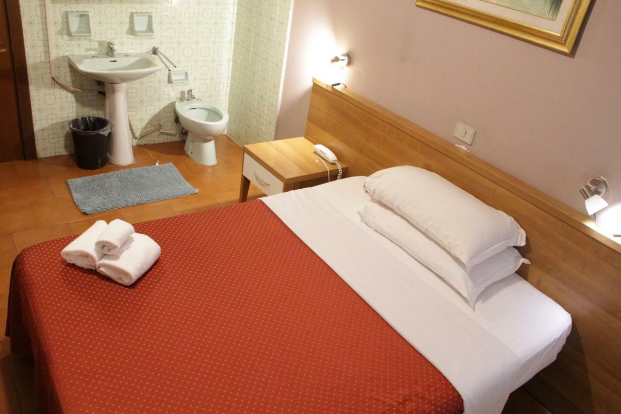 Habitación Doble con baño compartido