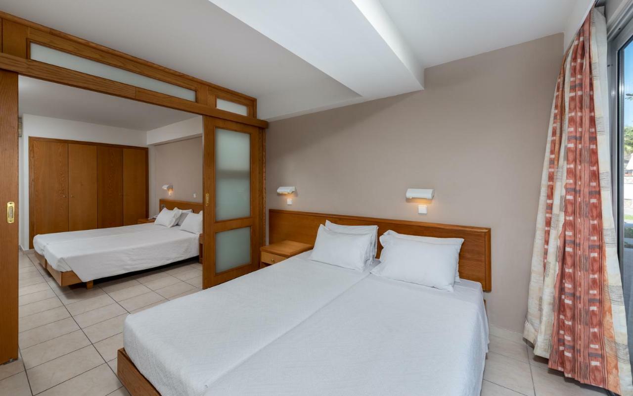 Chambre Familiale avec Balcon (4 Adultes)