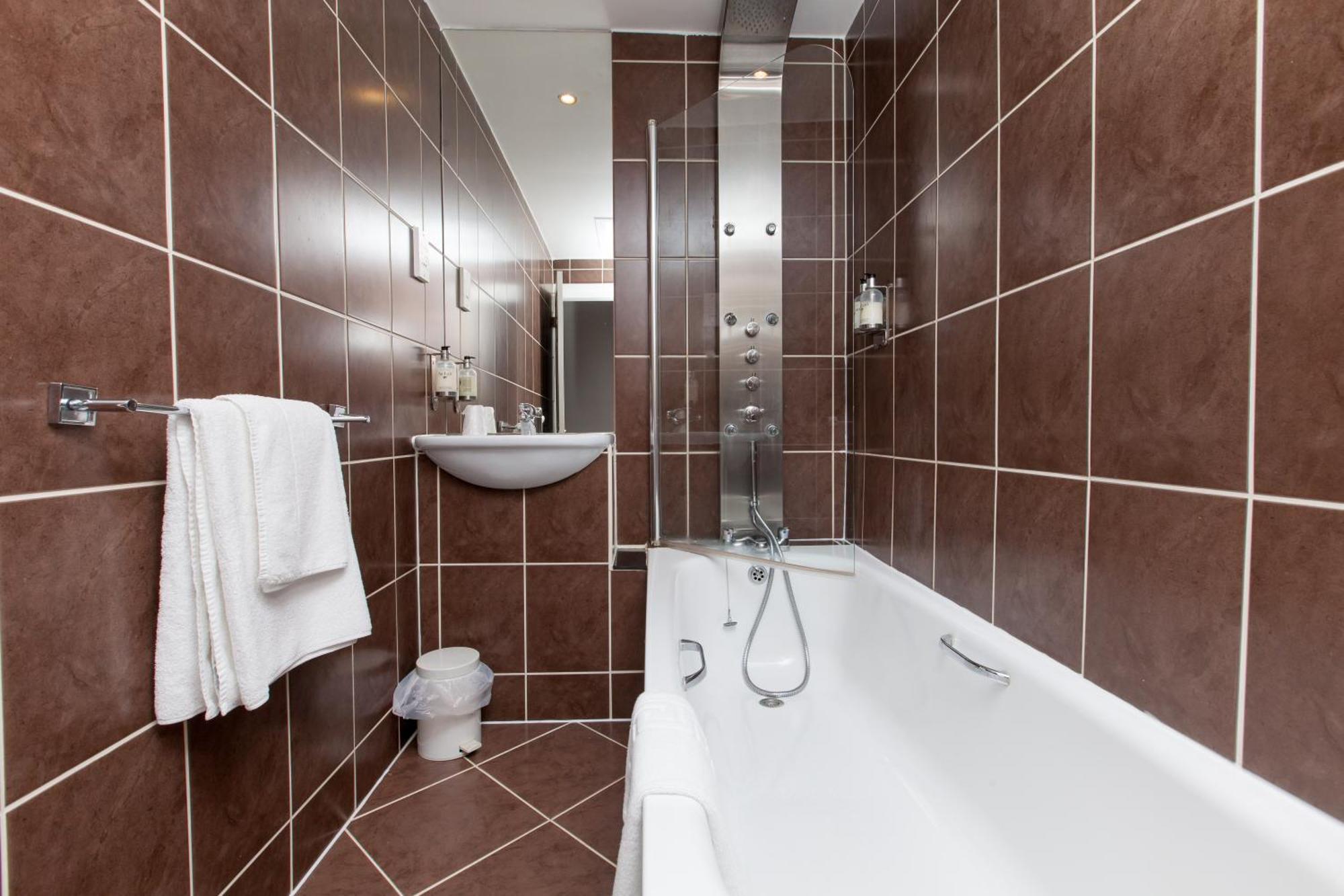 Double Guest Room