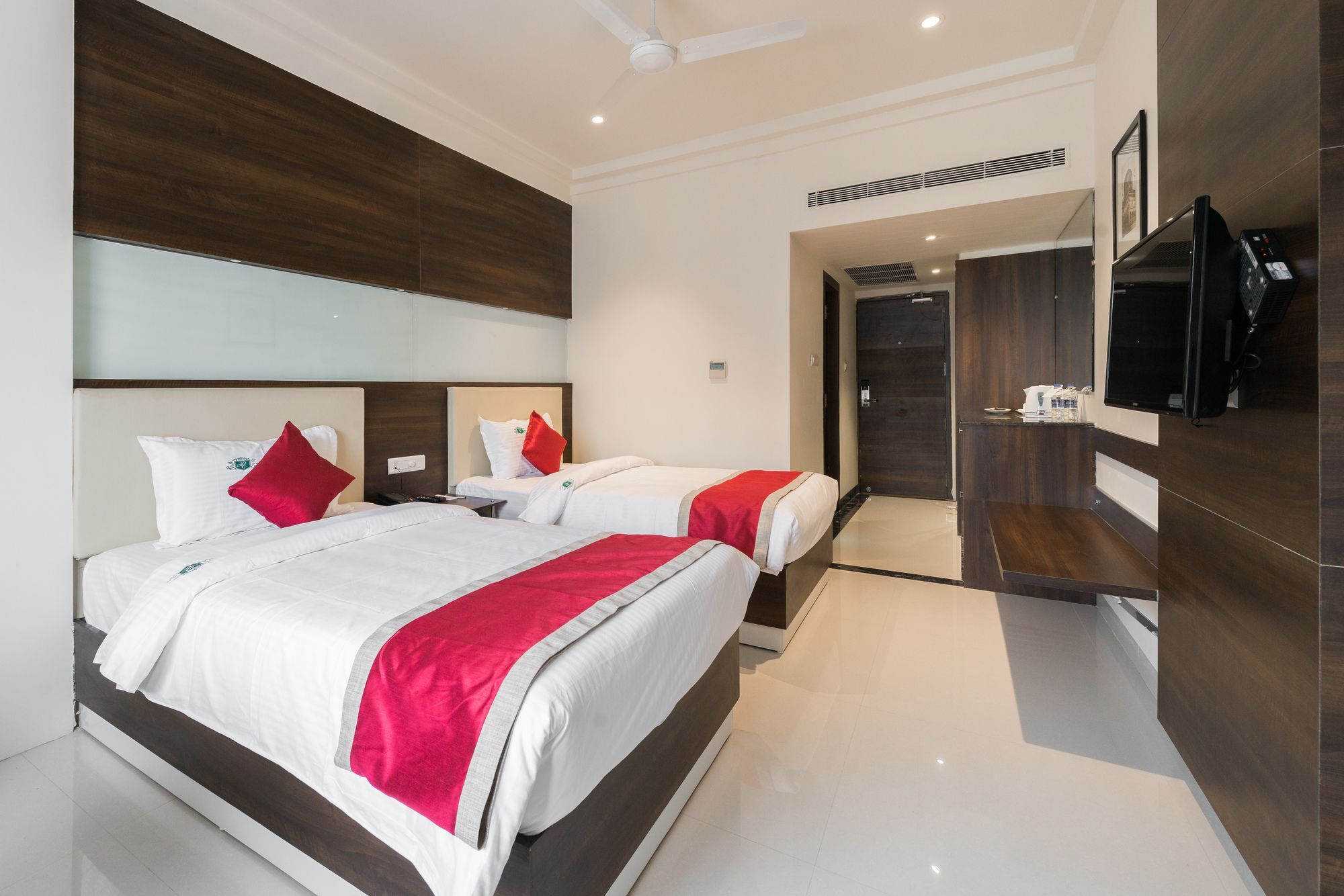 Deluxe Double or Twin Room