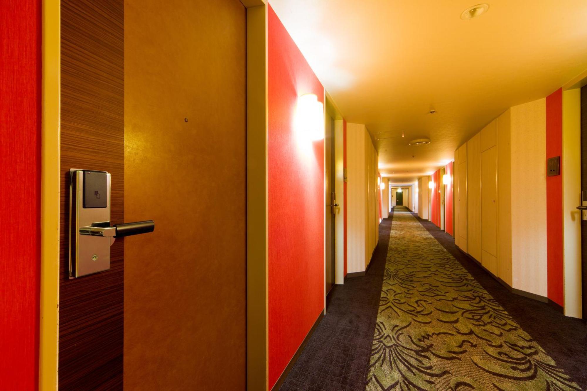 Moderate Triple Room - Non-Smoking