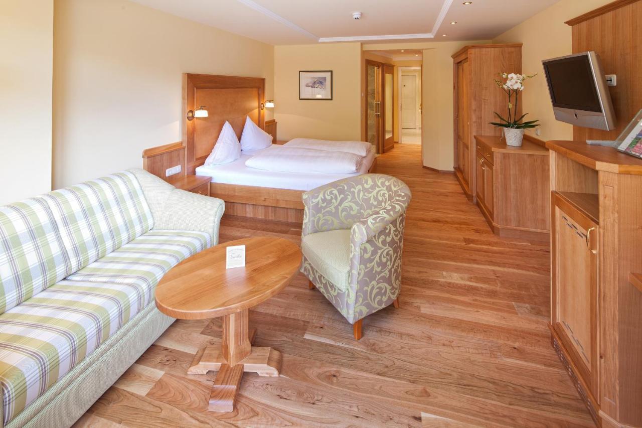 Superior Double Room with Mountain View