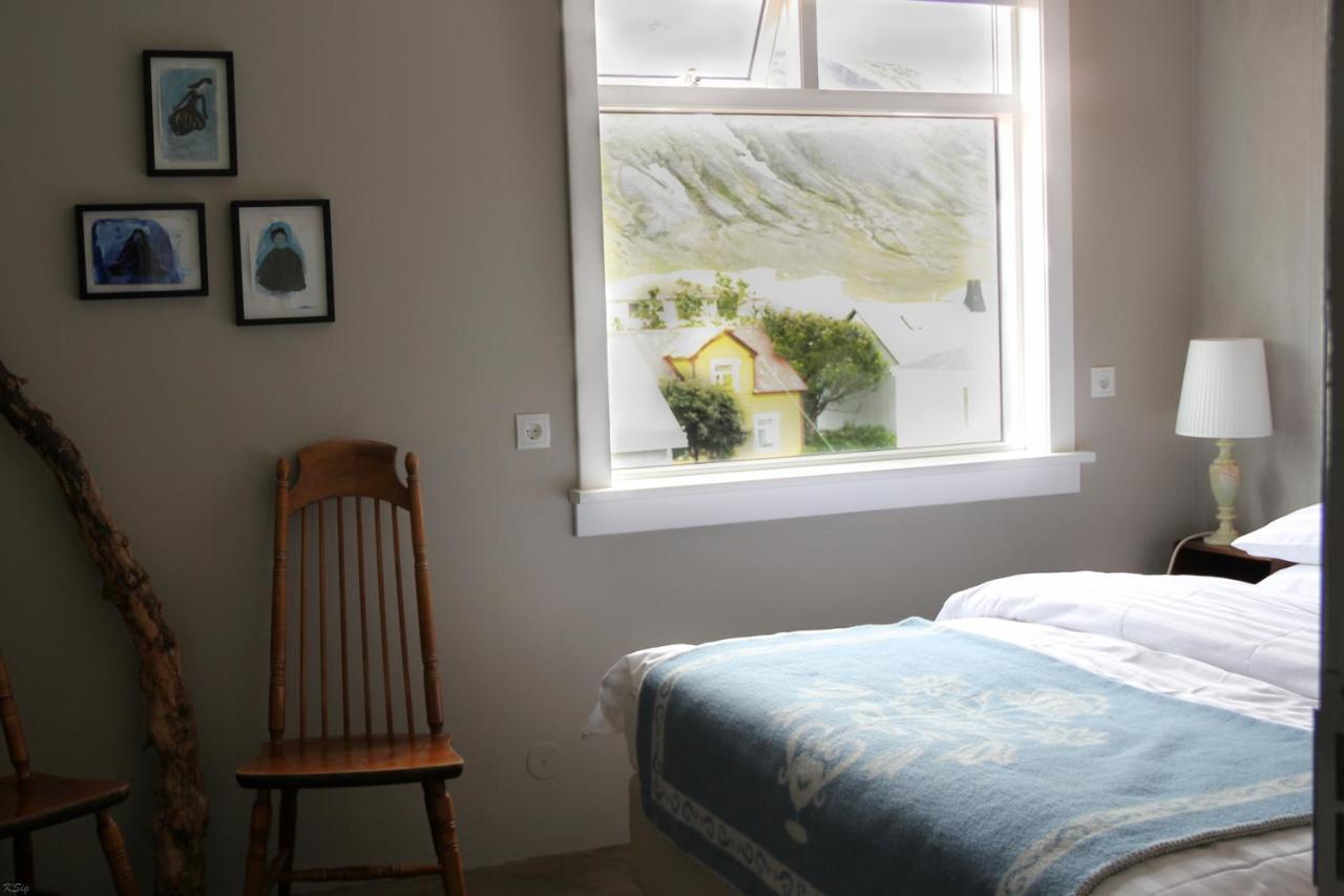 Double Room with Shared Bathroom