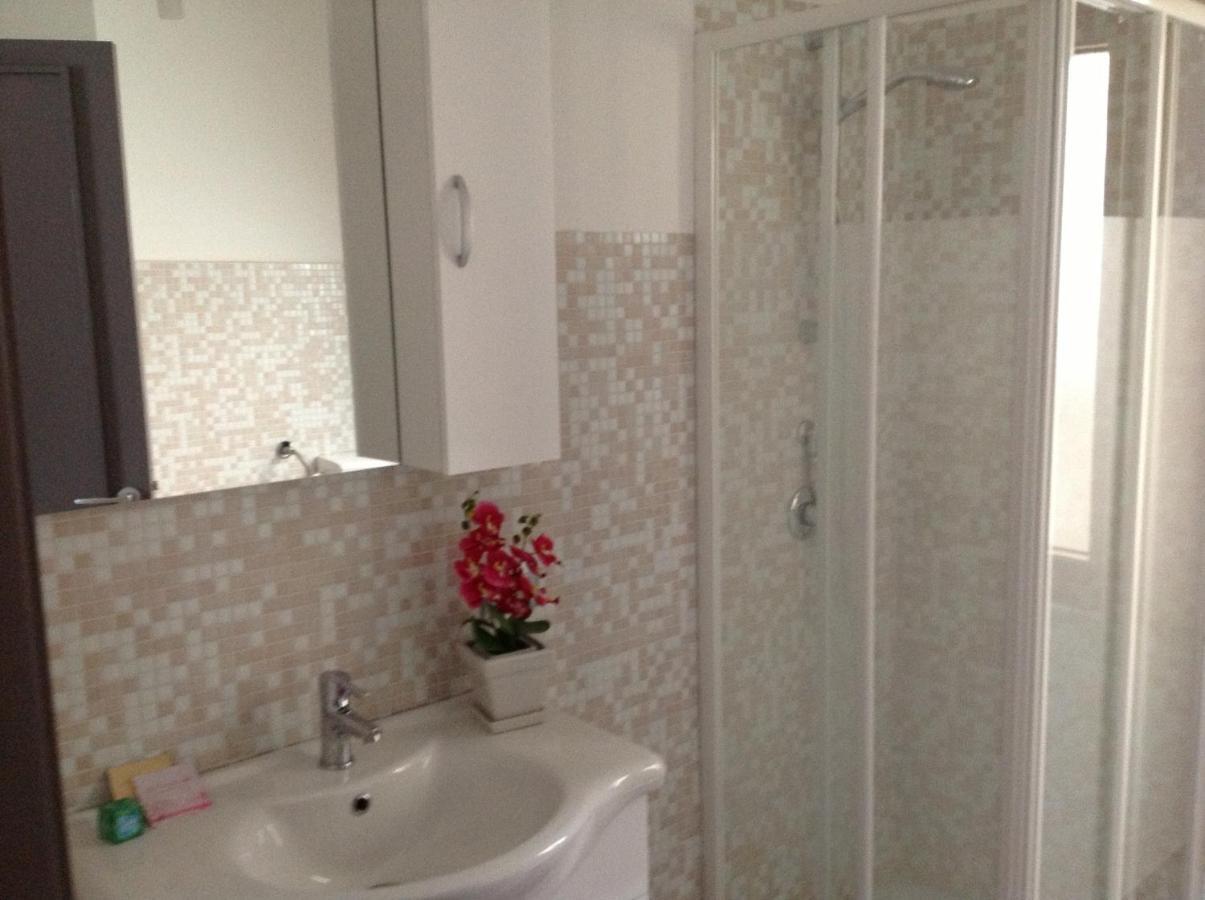 Double Room with Private External Bathroom