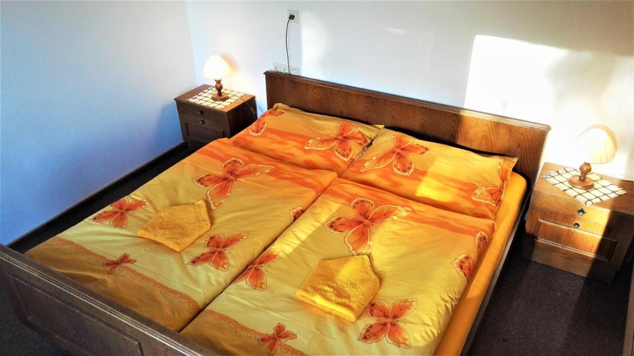 Vierbettzimmer mit Balkon
