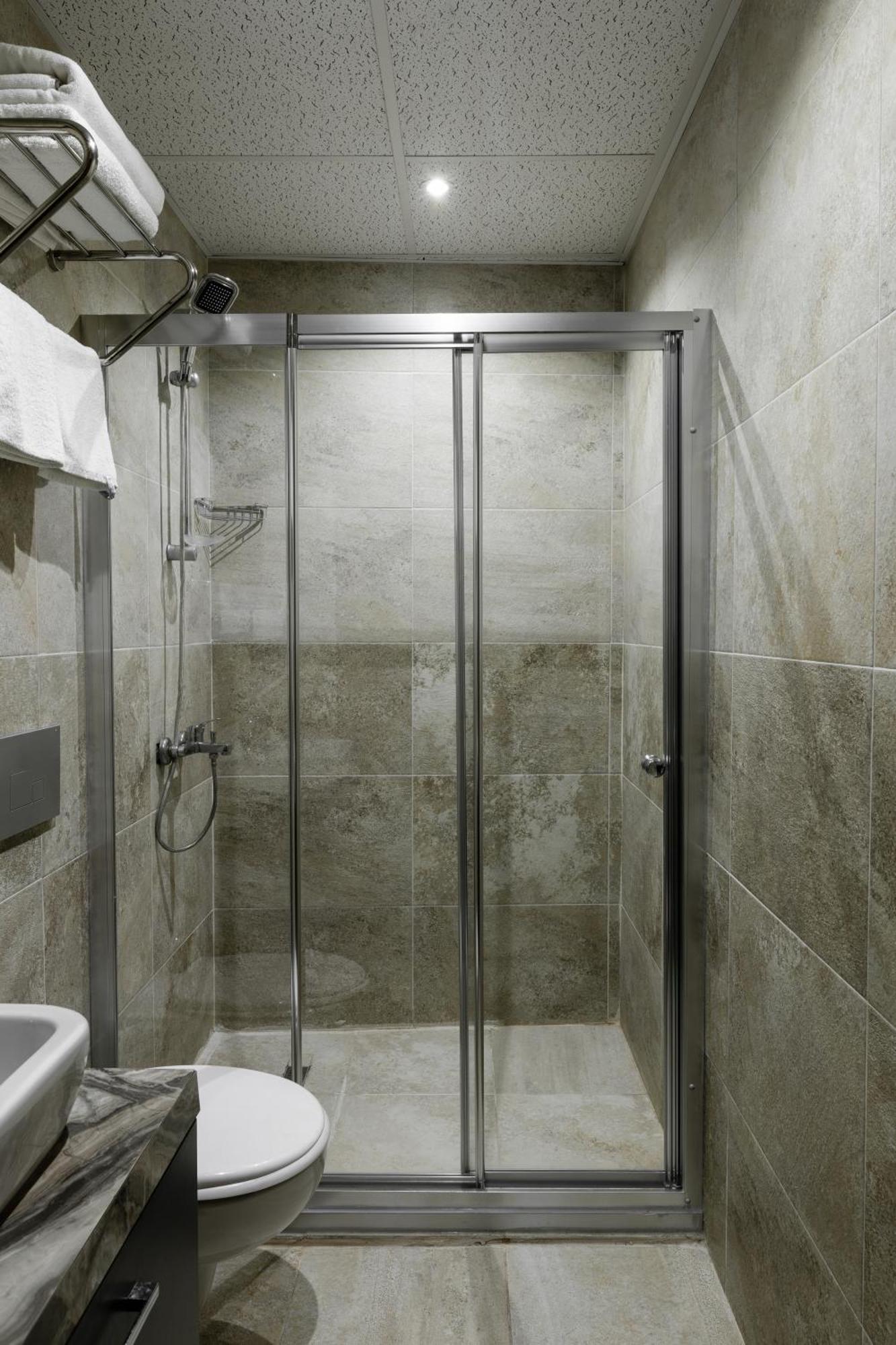 Standard Triple Room,929418031:JPEG