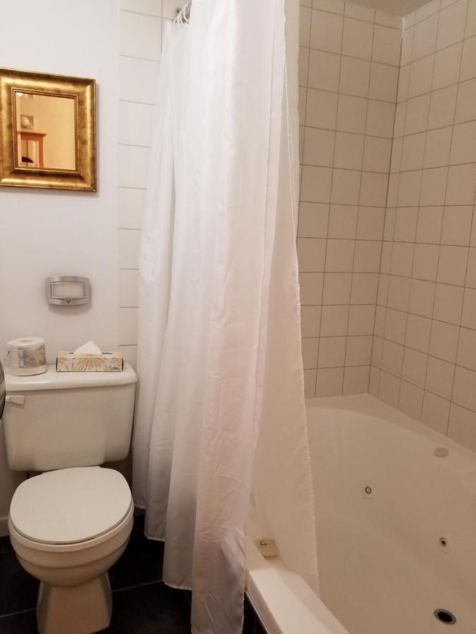 Chambre Classique avec 2 Lits Queen-Size - Vue Partielle