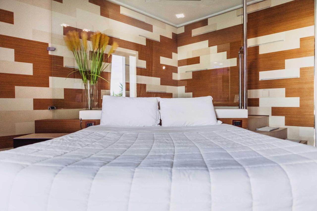 Deluxe Double Room with Sea View