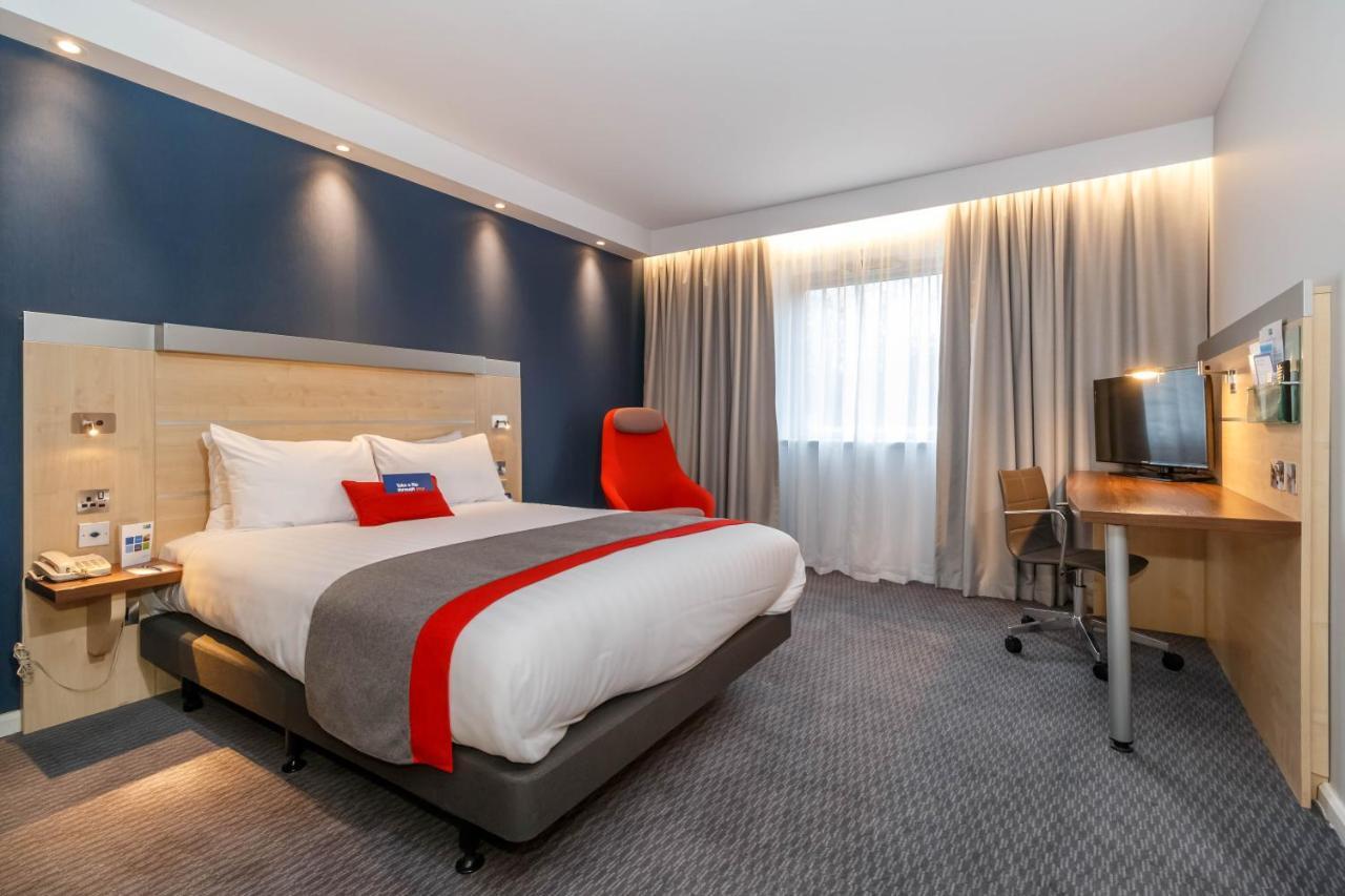 Standard Double Room with Single Sofa Bed and Free Hot Breakfast