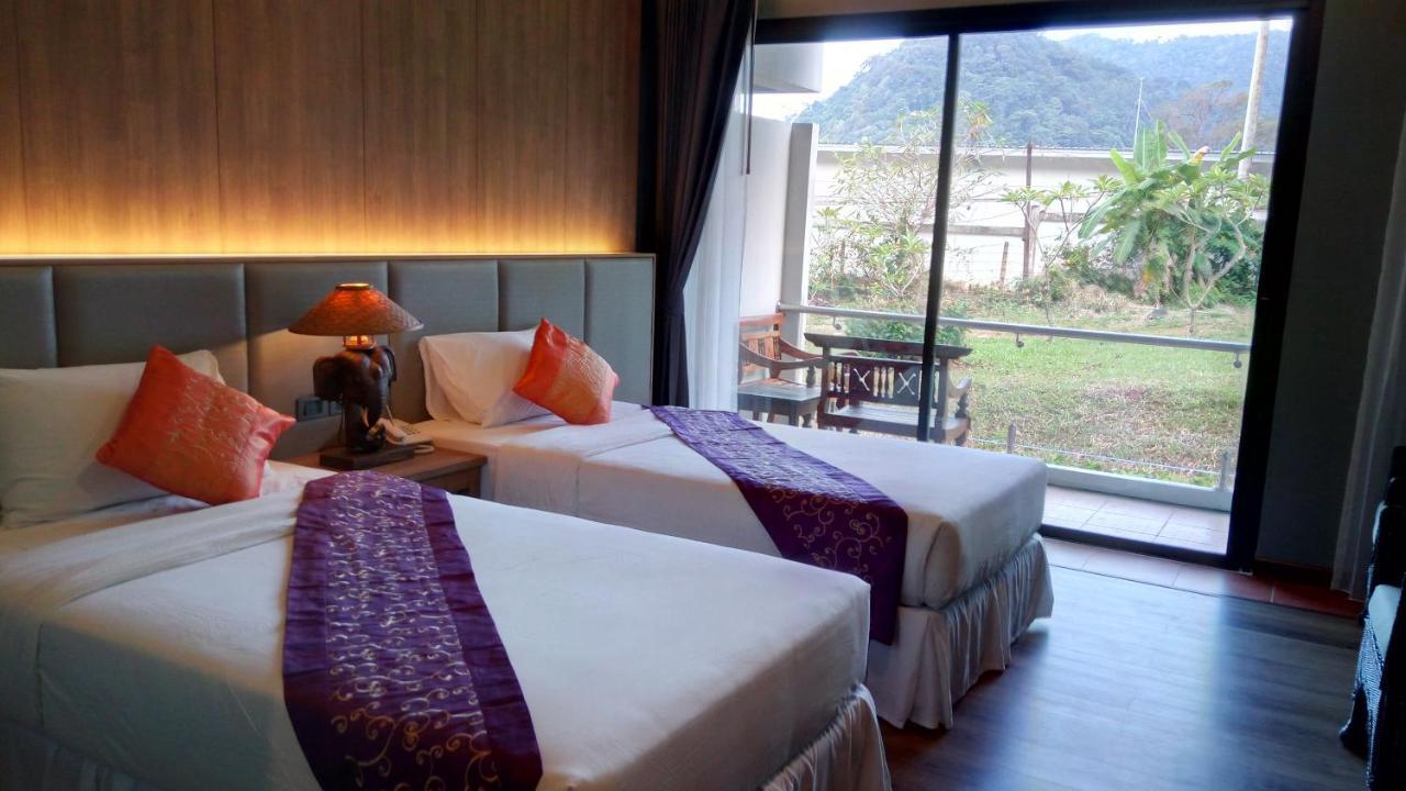 Deluxe Zimmer zur Hangseite