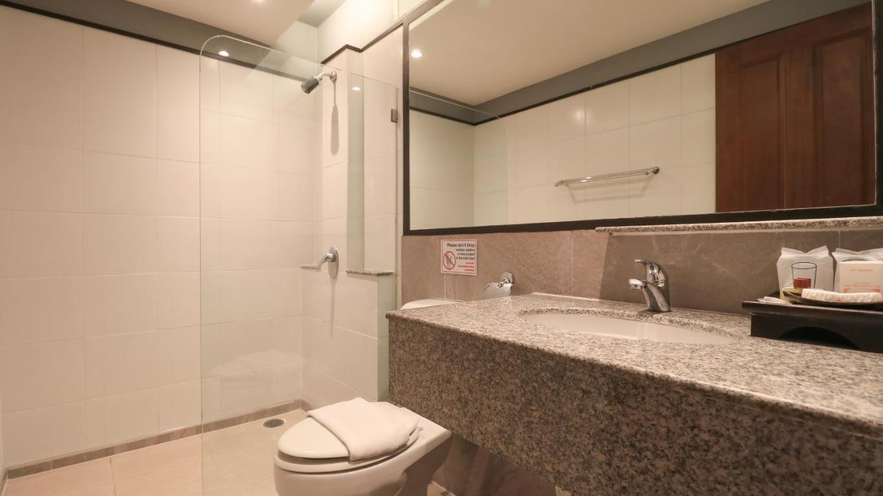 Deluxe Double or Twin Room Pool View
