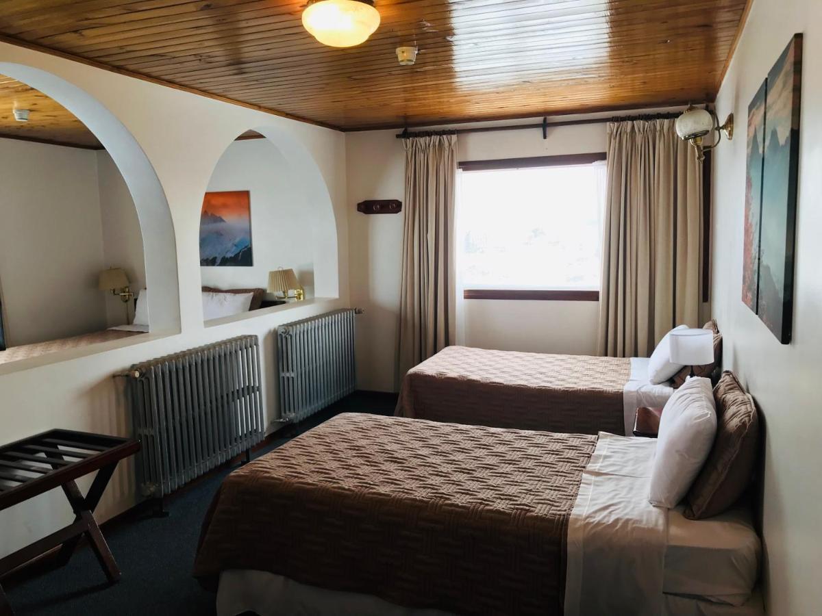 Family Room 1 Double bed 2 single beds