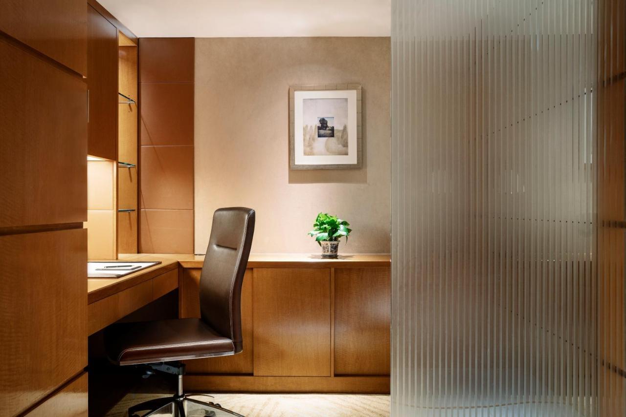 Harbour View Suite