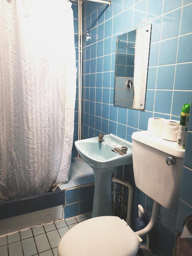 Single Room with Shared Shower and Toilet - No Window