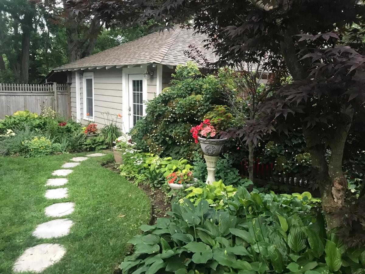 Detached Cottage
