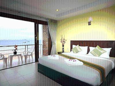 Deluxe Double or Twin Room with Sea View