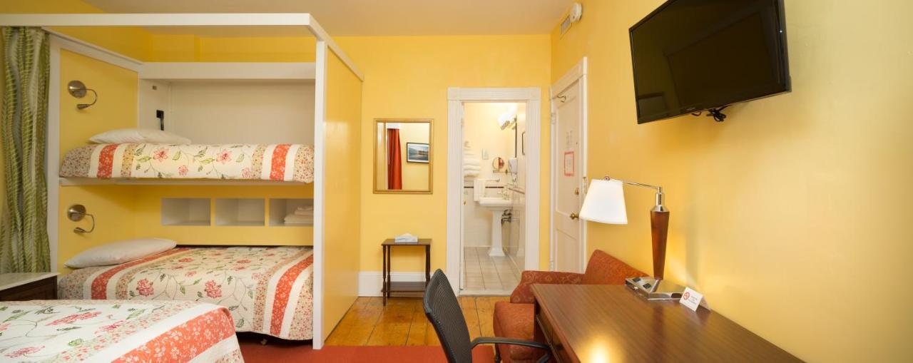 Queen Room Two Single Beds