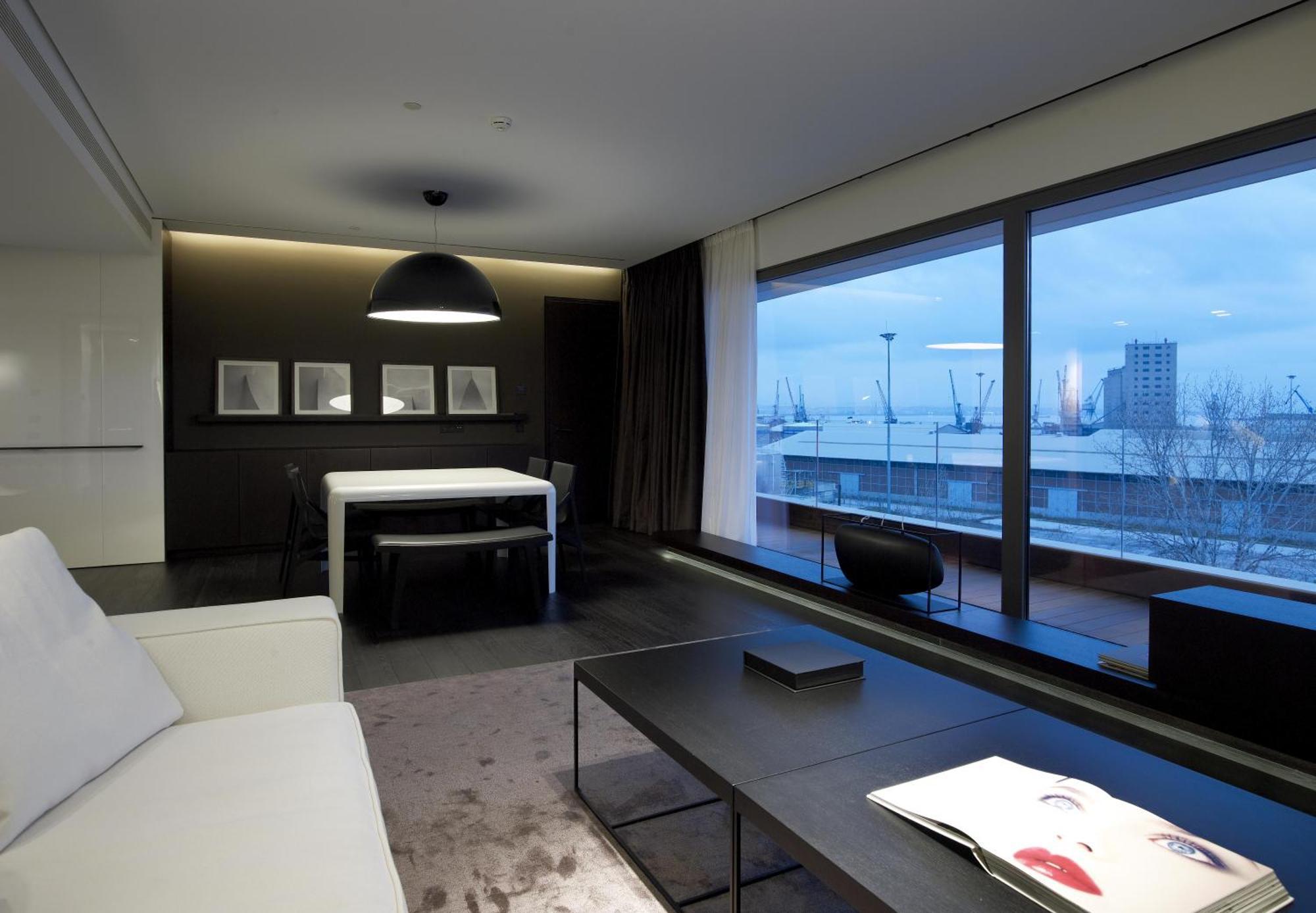The Met Suite