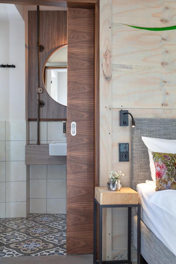 Double Room,932165194:JPEG