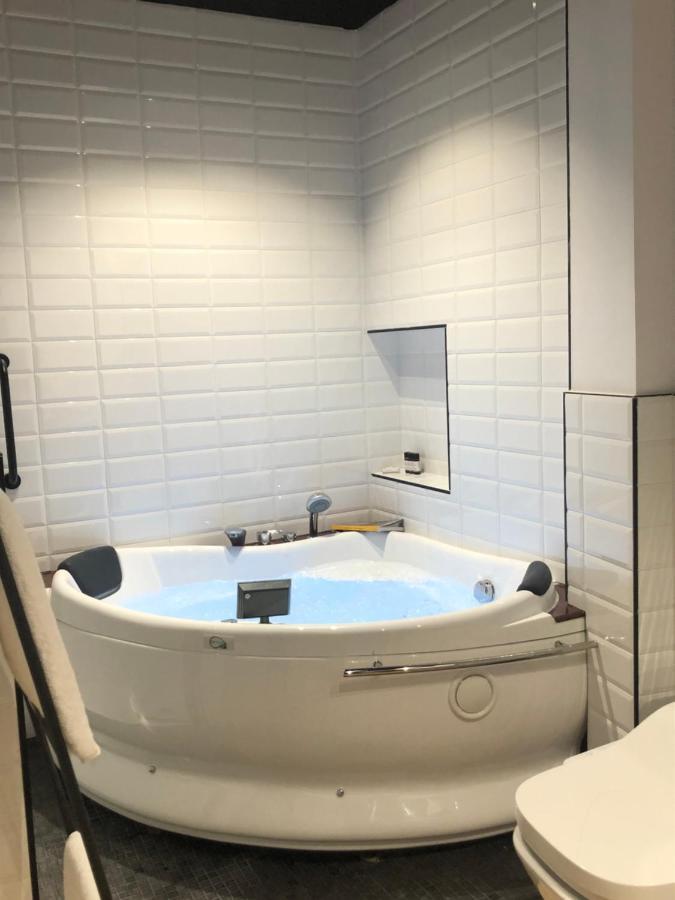Premium Alhambra View & Jacuzzi,1091729229:JPEG