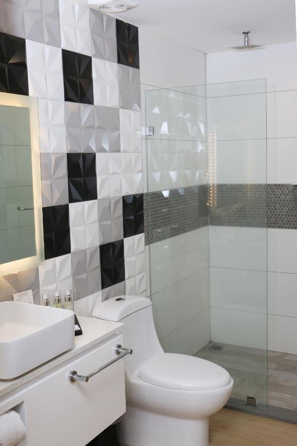 Standard Double Suite