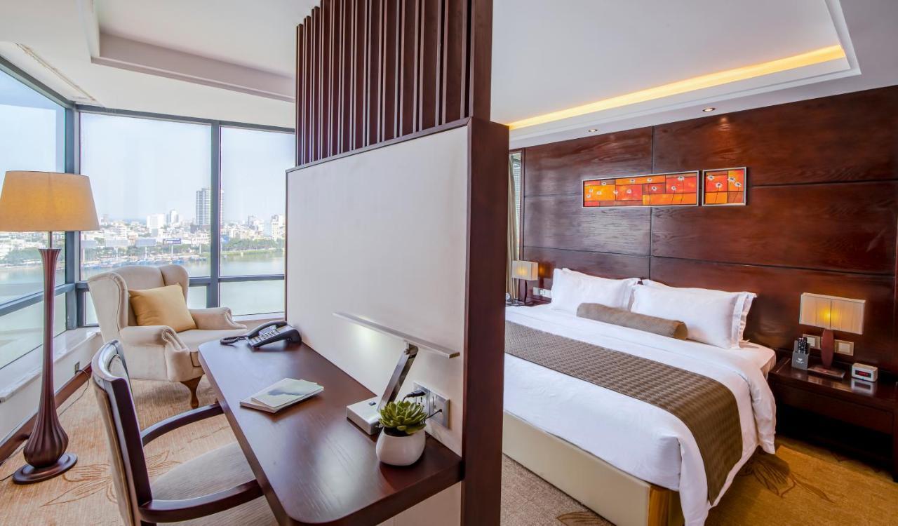 Special Offer - Grand Suite River View Double Room With Bathtub