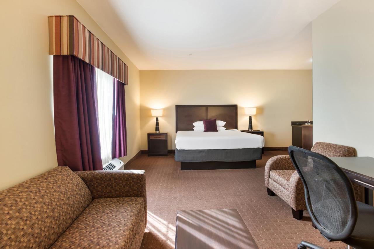 Standard King Room