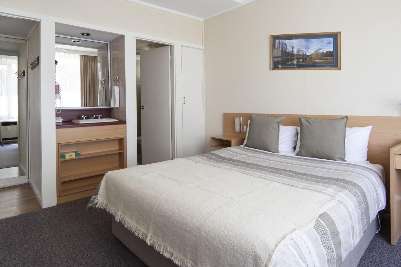 Executive One-Bedroom Apartment
