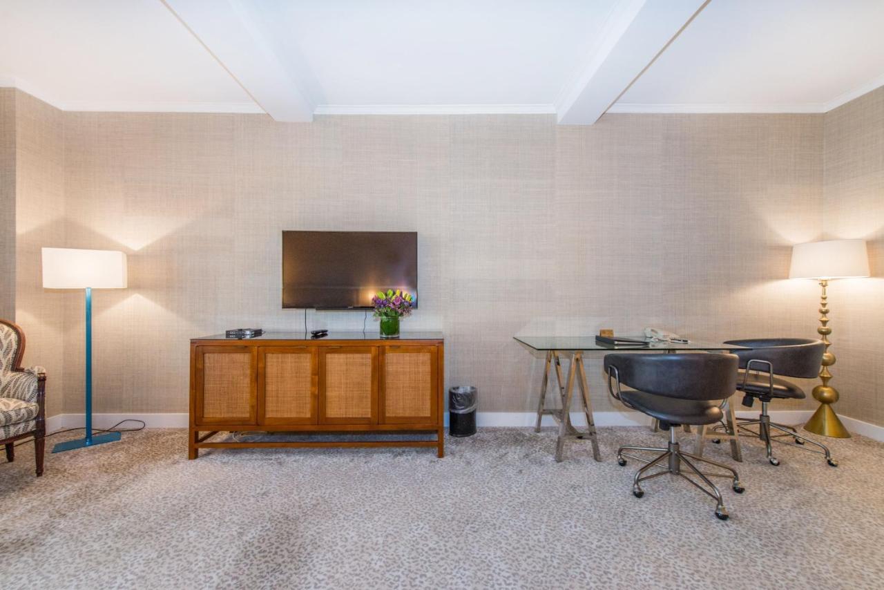 Suíte Queen de 1 Quarto com 2 Camas Queen