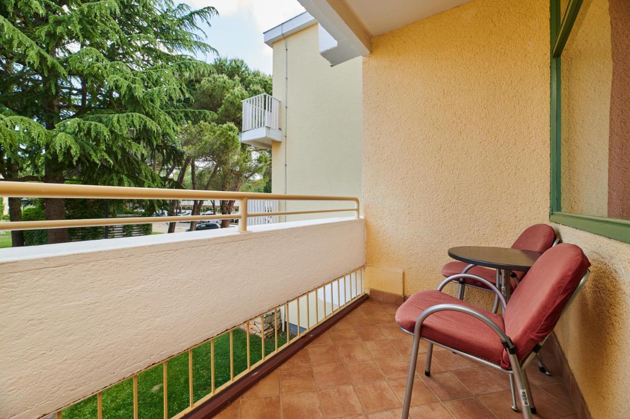 Classic Room with Balcony - Park Side