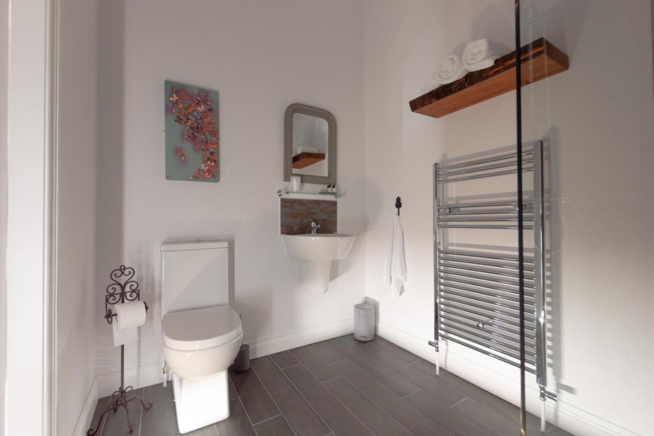 Deluxe King Suite