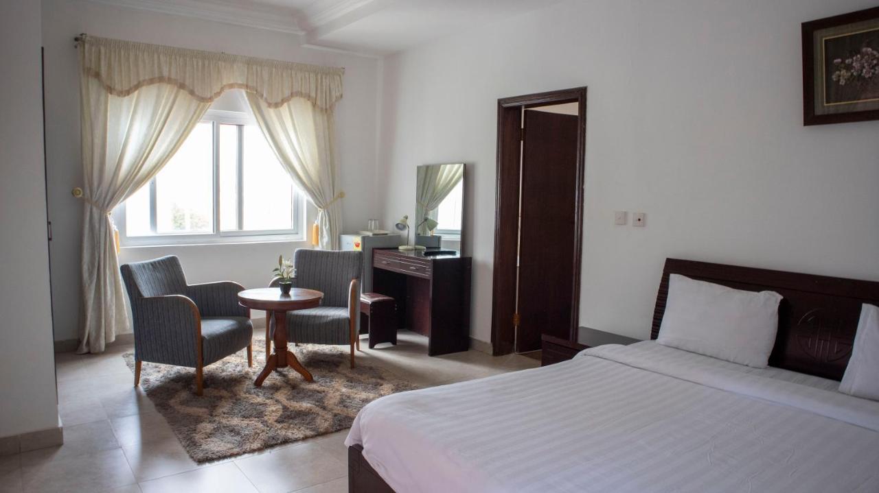 Deluxe King Room