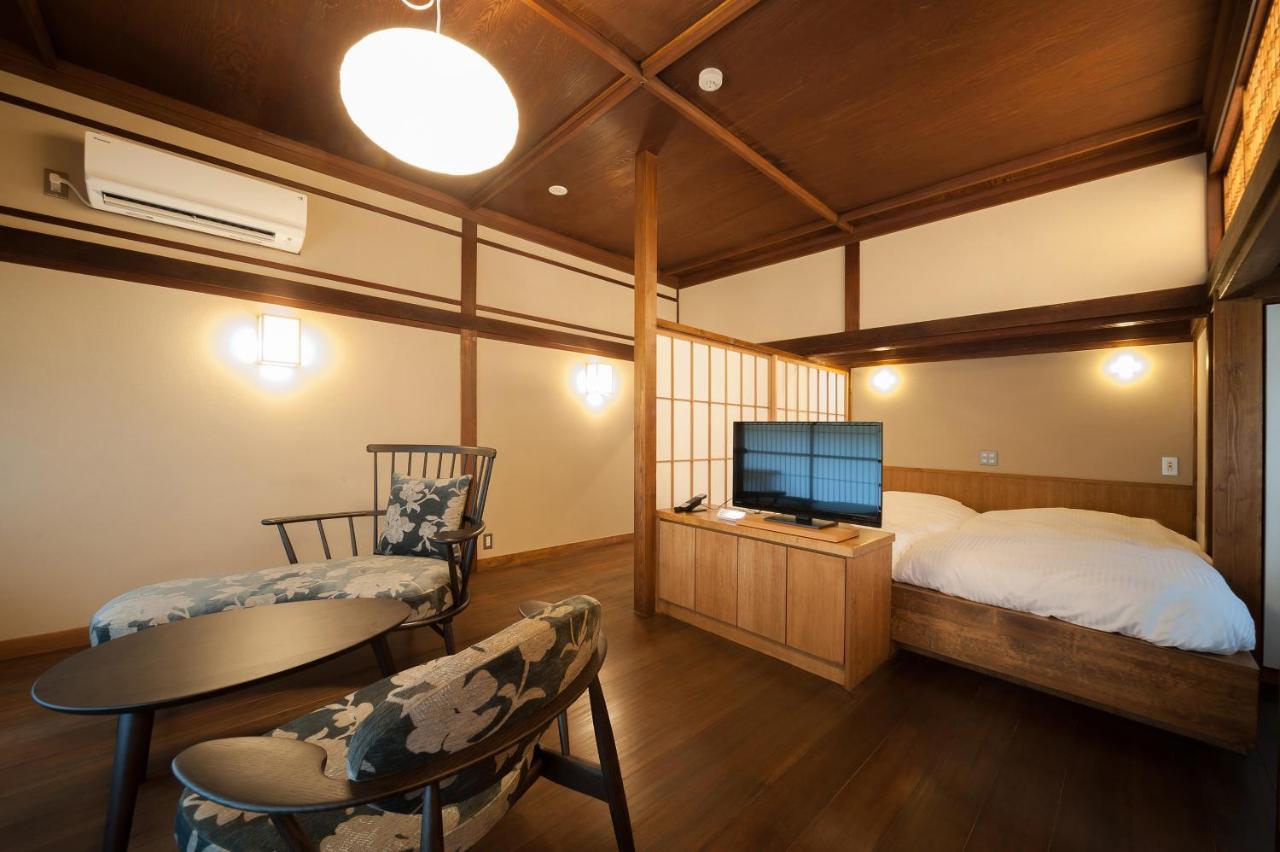Standard Twin Room with Sofa