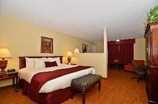 Queen Room with Two Queen Beds - Disability Access