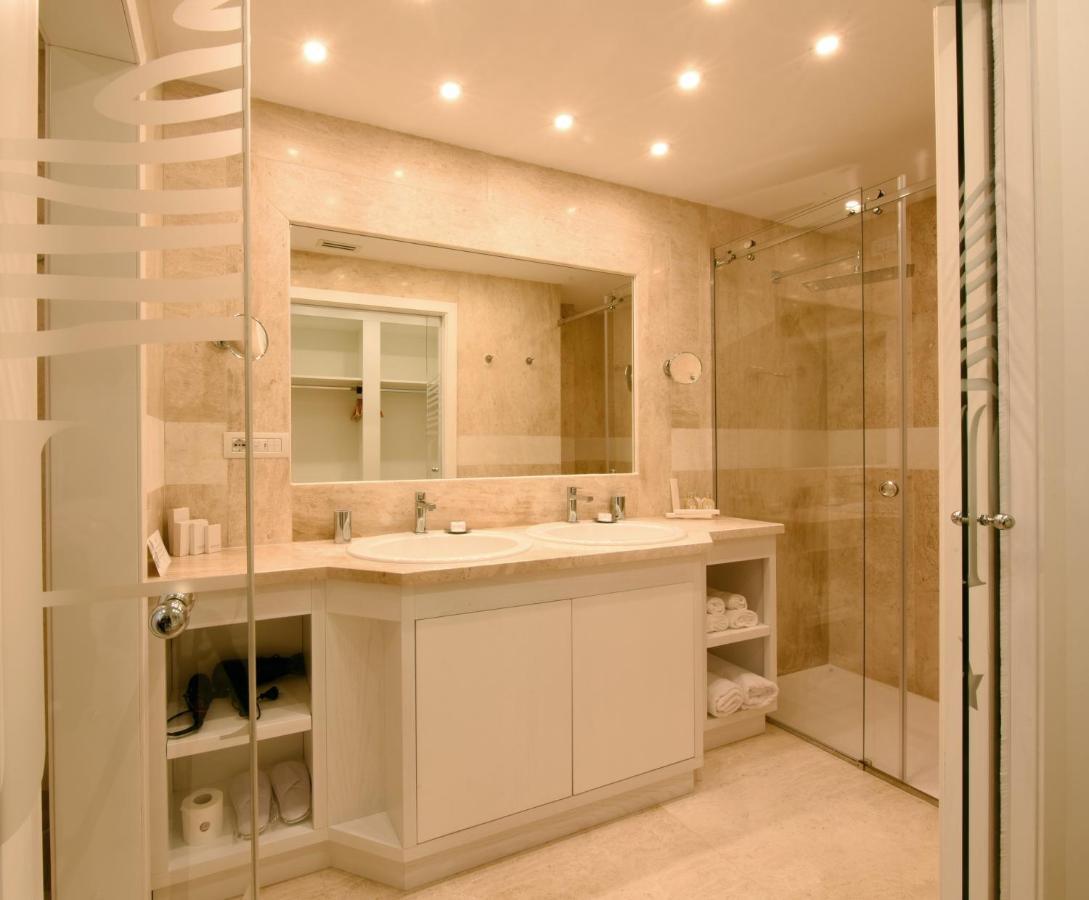 Suite with Pool View
