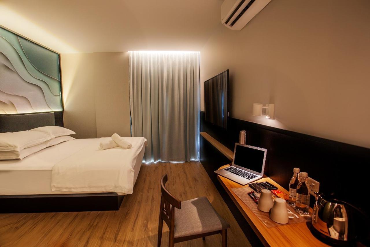 Deluxe Room,1598448803:JPEG