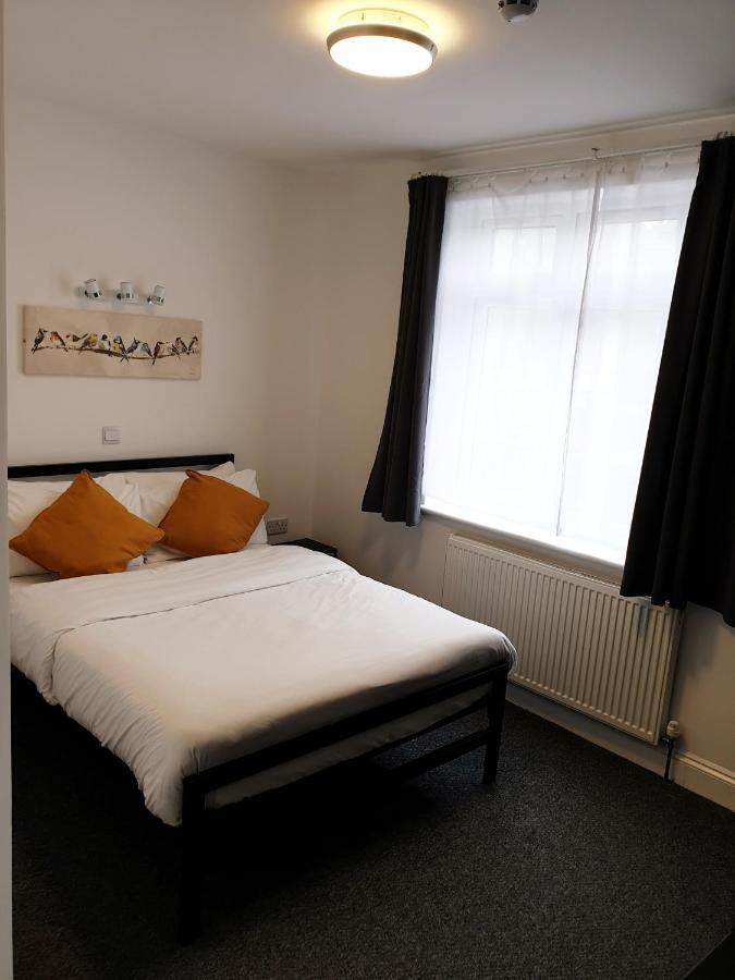 Double Room Private Bathroom