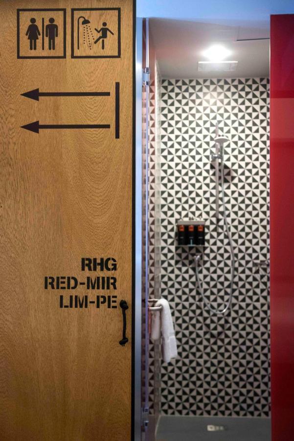 King Room - Non-Smoking,1663082907:JPEG
