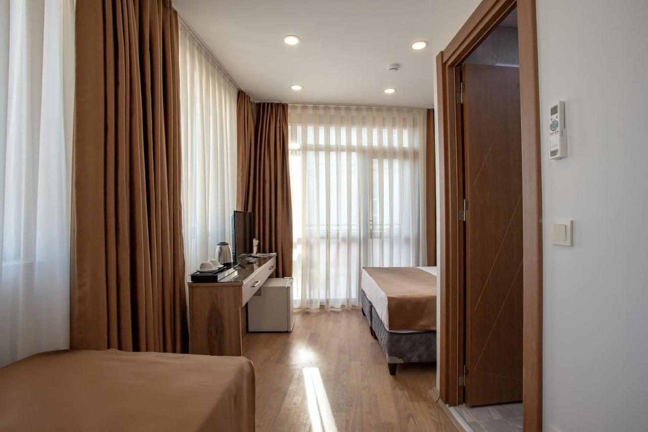 Triple Room Balcony,941724040:JPEG