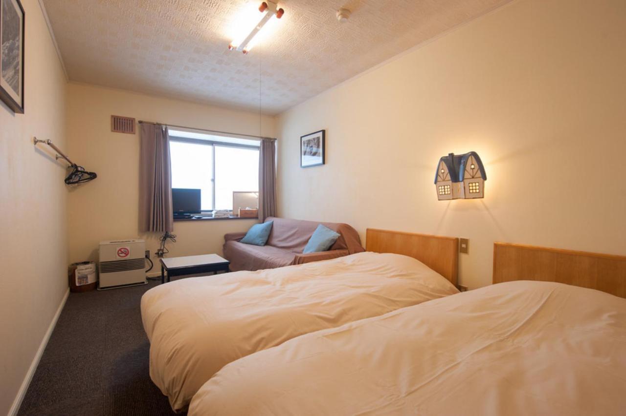 Standard Twin Room with Sofa