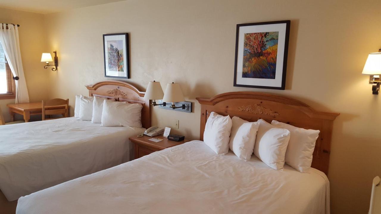Queen Room with Two Queen Beds