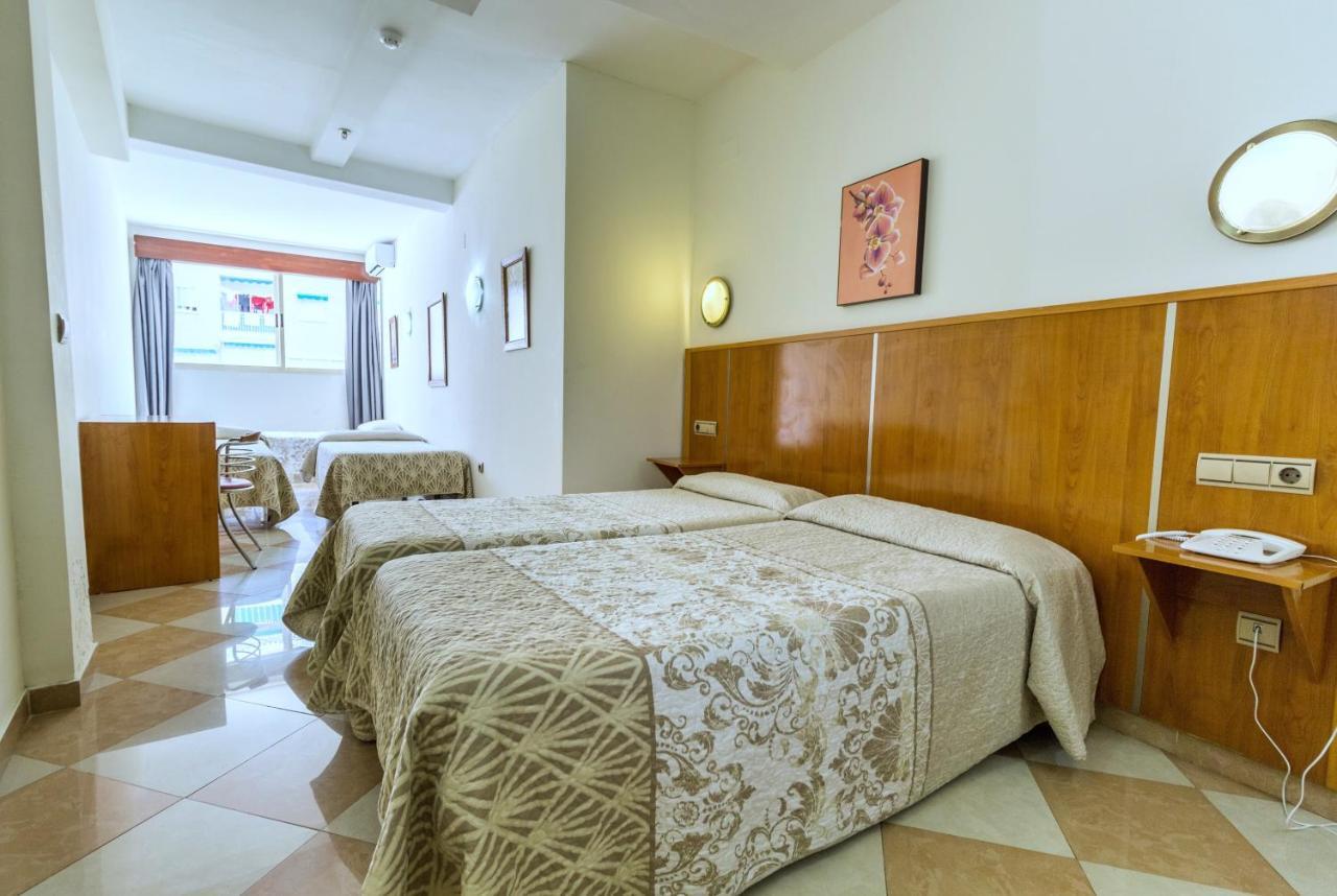 Chambre Familiale (2 Adultes et 2 Enfants)