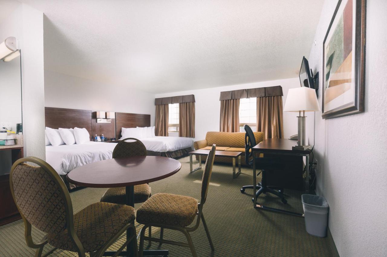 Deluxe Family Suite