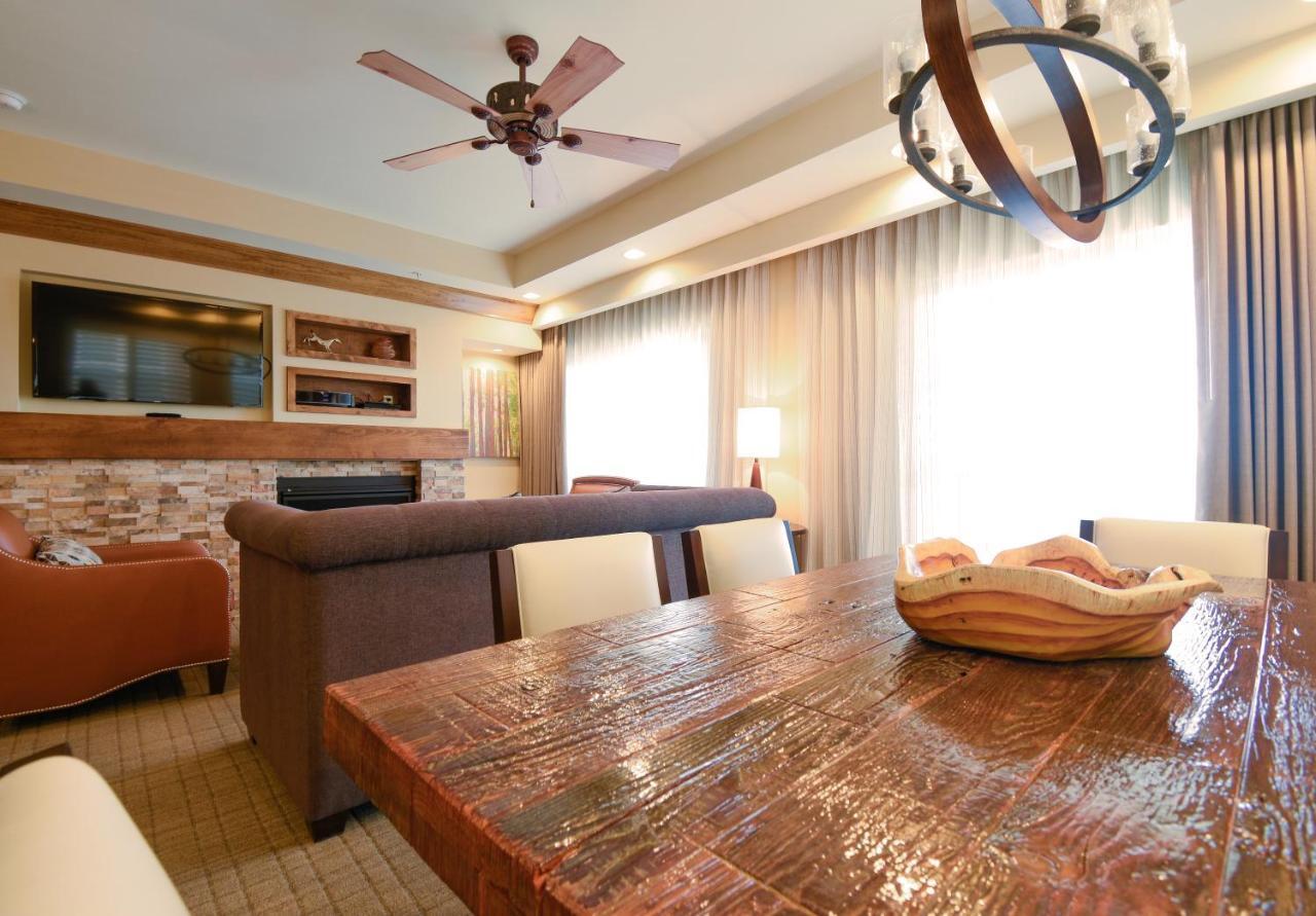 Villa de 2 dormitorios con cocina y chimenea