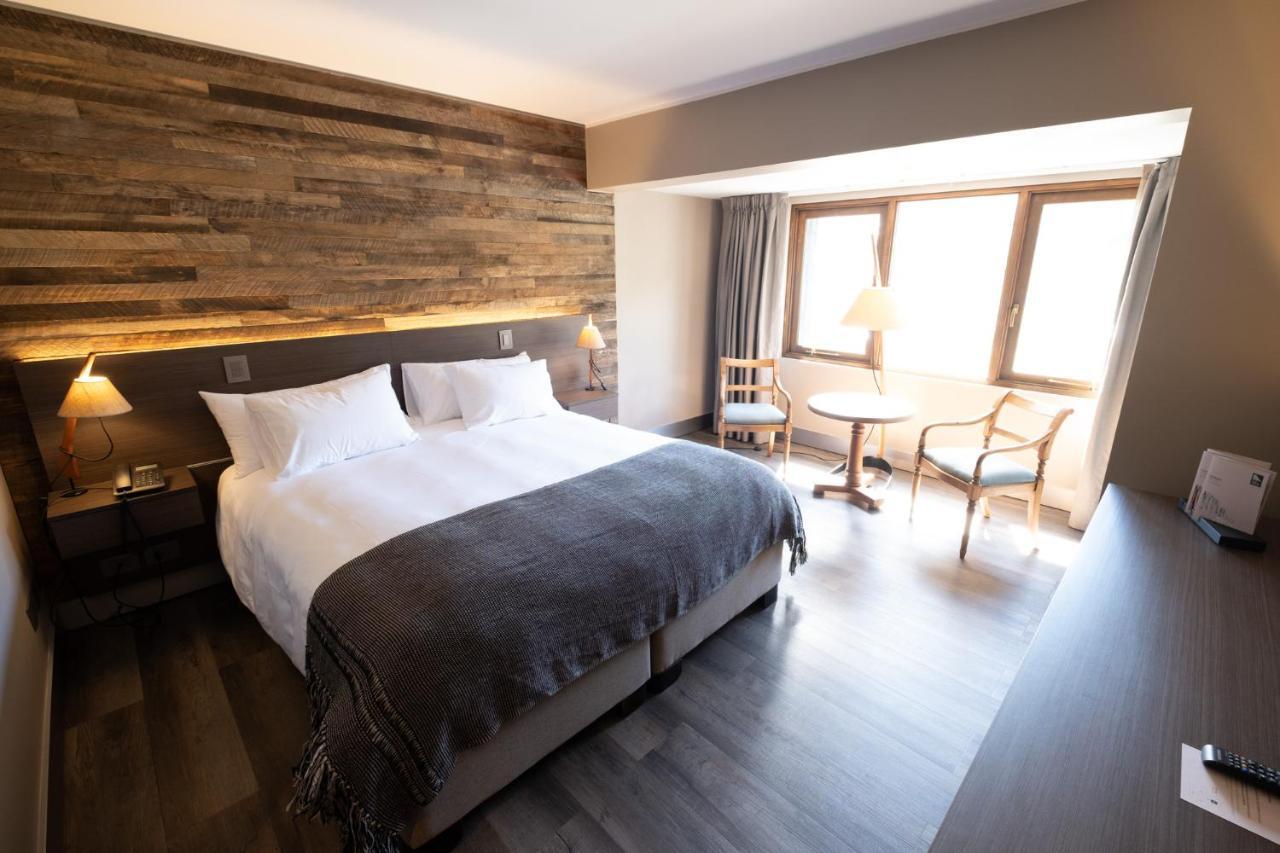 Suite with Mountain View
